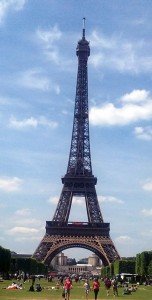 Eiffelturm Paris anstehen Schlange